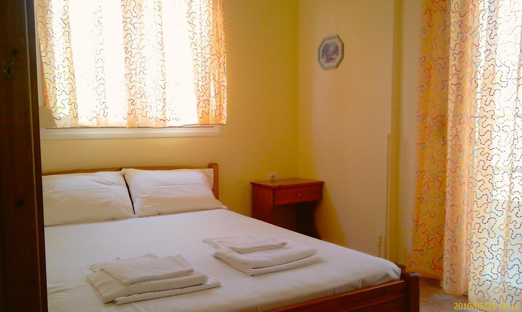 Hotel Giorgio Kallithea  Szoba fotó