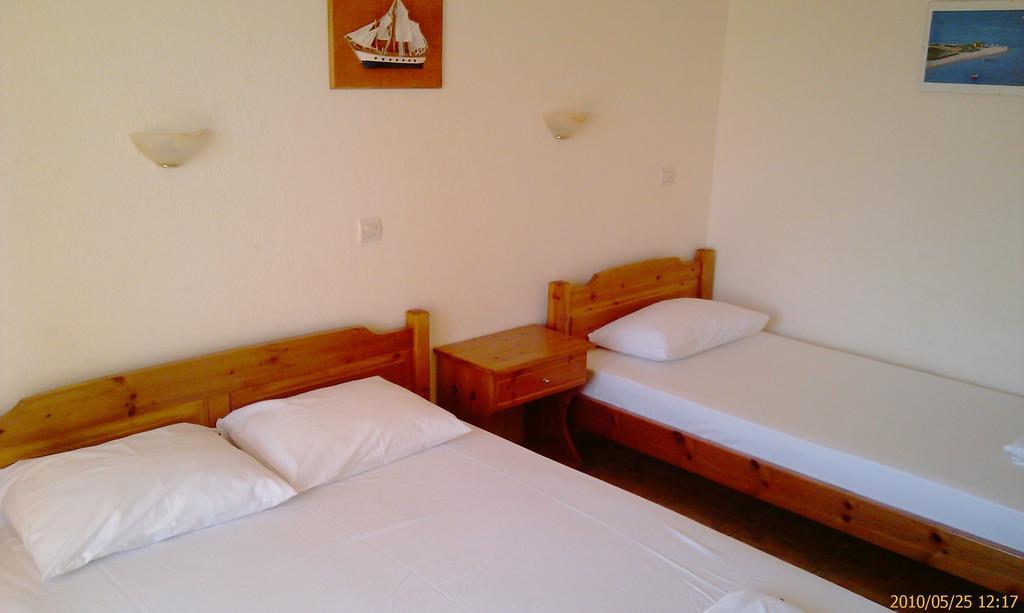 Hotel Giorgio Kallithea  Szoba fotó